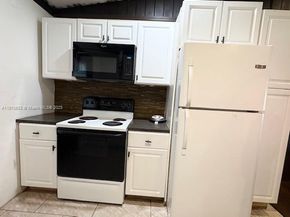 2995 NW 106th St, Miami FL 33147