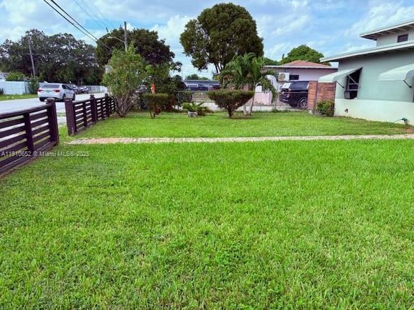 2995 NW 106th St, Miami FL 33147