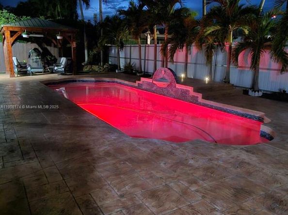 15397 SW 172nd Ter, Miami FL 33187