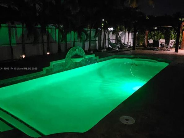 15397 SW 172nd Ter, Miami FL 33187