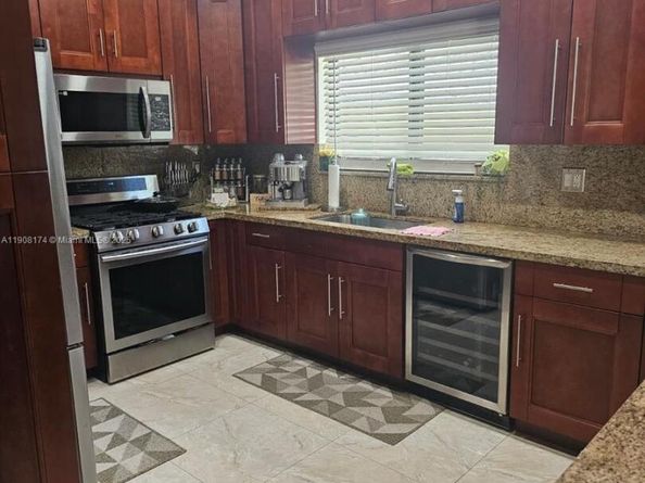 15397 SW 172nd Ter, Miami FL 33187