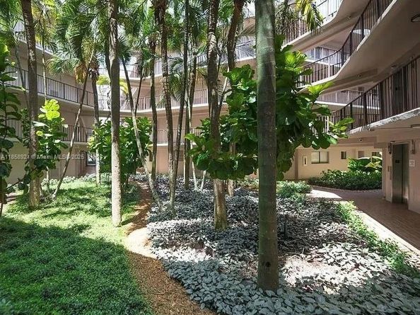 8420 SW 133rd Ave Rd 112, Miami FL 33183