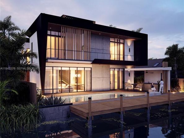 2377 SE 15th St, Pompano Beach FL 33062