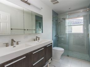 1091 SW 156th Ave, Pembroke Pines FL 33027