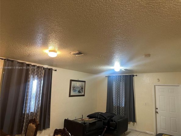 1845 NW 44th St, Miami FL 33142