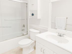 6530 NW 98th Ter B25, Tamarac FL 33321