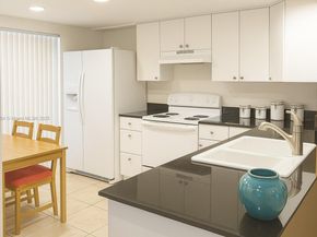 6530 NW 98th Ter B25, Tamarac FL 33321