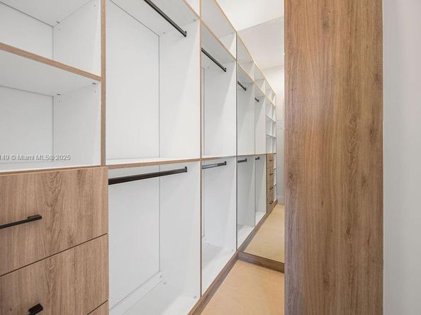 1220 NE 13th Ave, Fort Lauderdale FL 33304