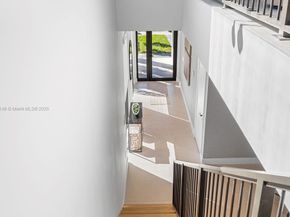 1220 NE 13th Ave, Fort Lauderdale FL 33304