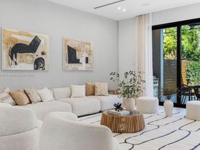 1220 NE 13th Ave, Fort Lauderdale FL 33304