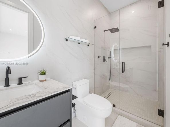 1220 NE 13th Ave, Fort Lauderdale FL 33304