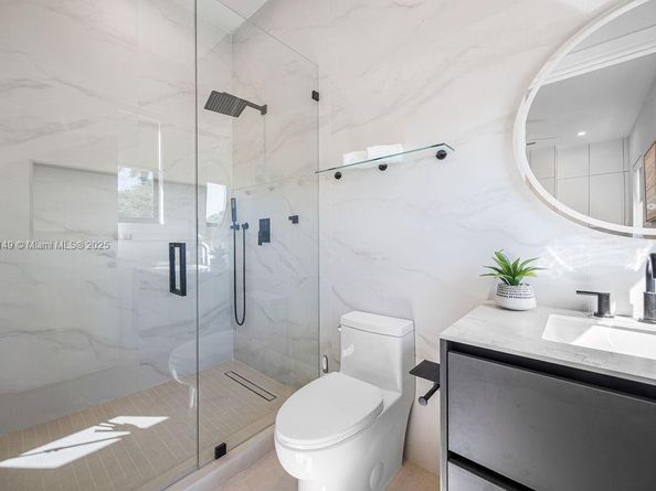 1220 NE 13th Ave, Fort Lauderdale FL 33304