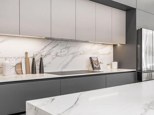 1220 NE 13th Ave, Fort Lauderdale FL 33304