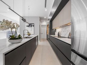 1220 NE 13th Ave, Fort Lauderdale FL 33304