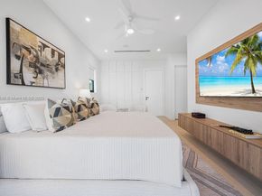 1220 NE 13th Ave, Fort Lauderdale FL 33304