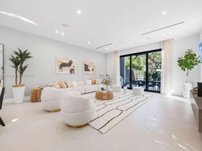 1220 NE 13th Ave, Fort Lauderdale FL 33304