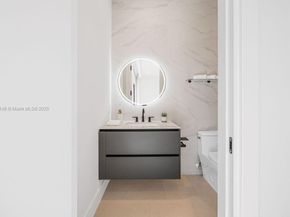 1220 NE 13th Ave, Fort Lauderdale FL 33304