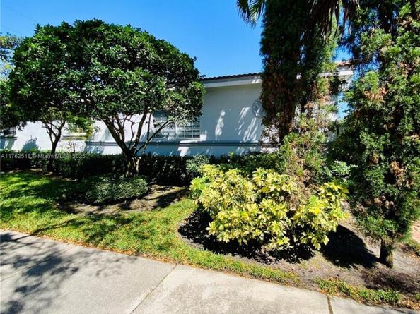 1135 SW 62nd Ave, West Miami FL 33144