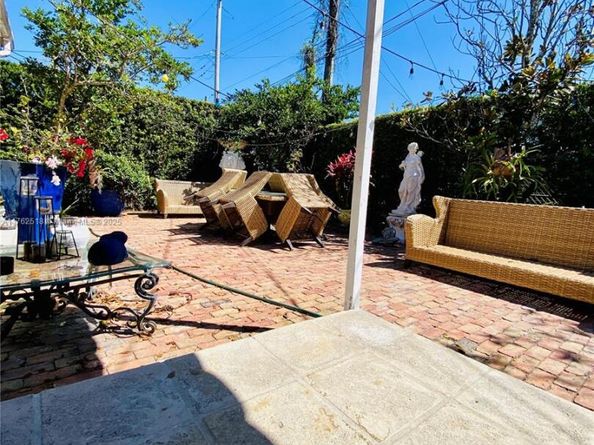 1135 SW 62nd Ave, West Miami FL 33144