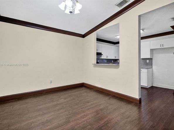 3211 NW 191st St, Miami Gardens FL 33056