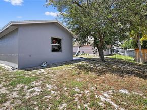 3211 NW 191st St, Miami Gardens FL 33056