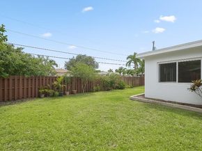 570 SE 2nd Avenue, Pompano Beach FL 33060