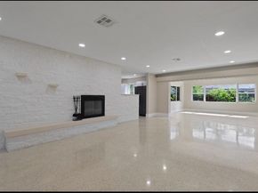 570 SE 2nd Avenue, Pompano Beach FL 33060