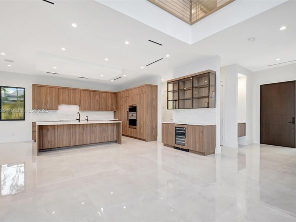 1419 N Lakeside Dr, Lake Worth FL 33460