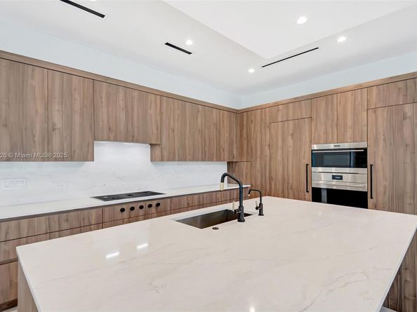 1419 N Lakeside Dr, Lake Worth FL 33460