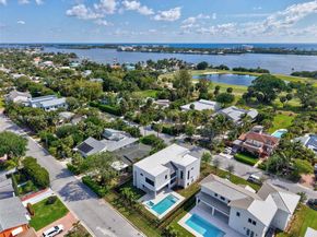1419 N Lakeside Dr, Lake Worth FL 33460