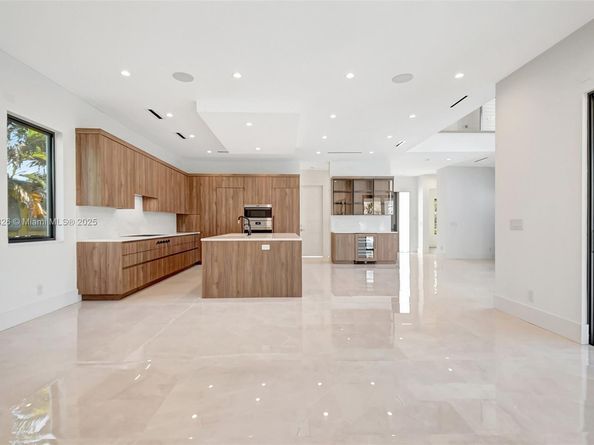 1419 N Lakeside Dr, Lake Worth FL 33460