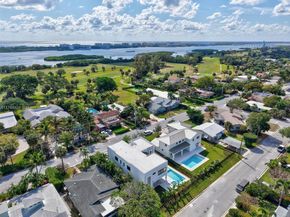 1419 N Lakeside Dr, Lake Worth FL 33460