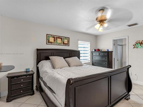 13305 SW 22nd Ter, Miami FL 33175