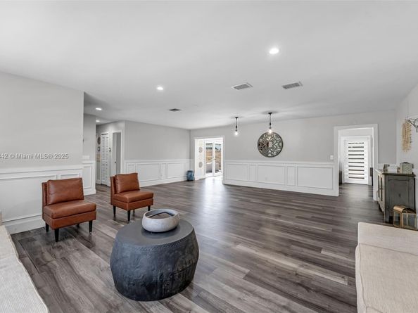 13305 SW 22nd Ter, Miami FL 33175