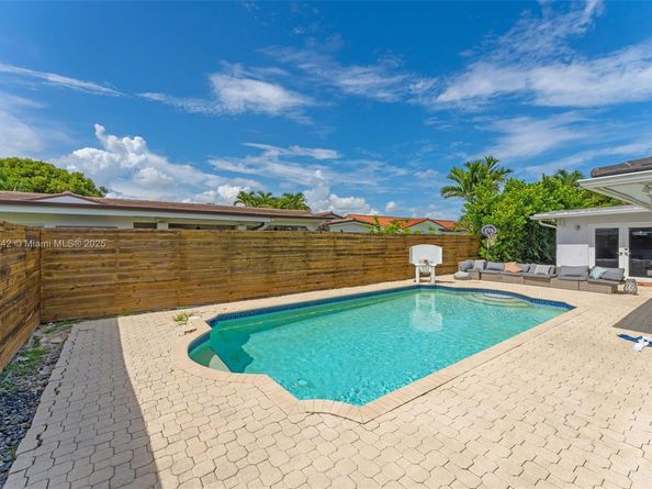 13305 SW 22nd Ter, Miami FL 33175