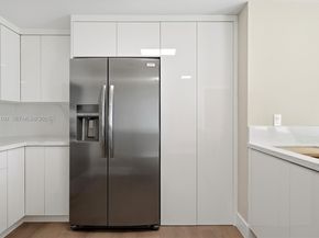 1401 SW 22nd St 1001, Miami FL 33145