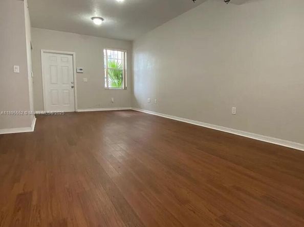 77 E 4th St A106, Hialeah FL 33010