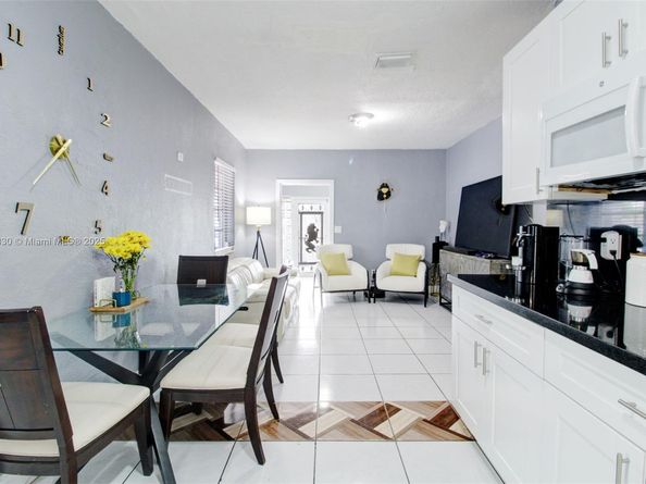 466 E 19th St, Hialeah FL 33013