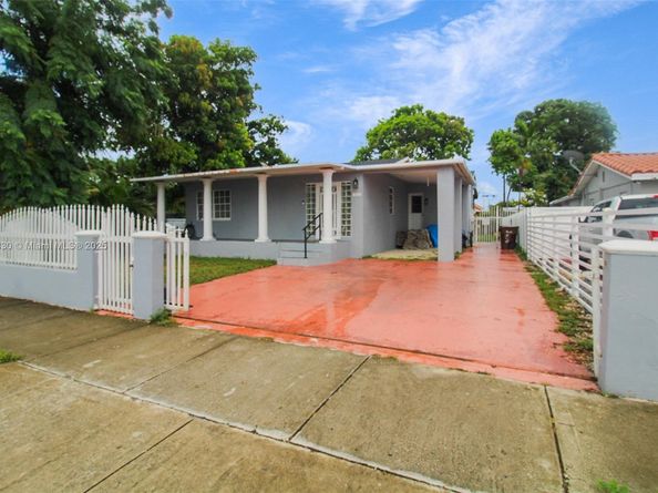 466 E 19th St, Hialeah FL 33013