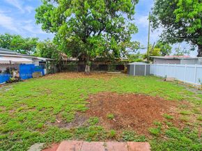 466 E 19th St, Hialeah FL 33013
