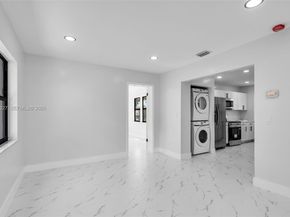 914 S L St, Lake Worth FL 33460