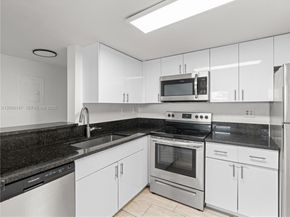 9821 Nob Hill Ct 9821, Sunrise FL 33351