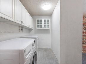 10100 SW 50th Ct, Cooper City FL 33328