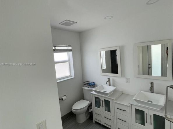 8588 NW 27th Dr, Coral Springs FL 33065