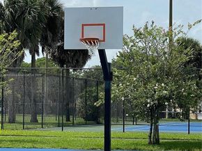 8588 NW 27th Dr, Coral Springs FL 33065