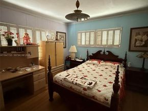 2560 SW 22nd Ave, Miami FL 33133