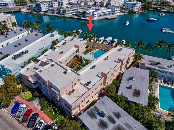 6881 Bay Dr 3, Miami Beach FL 33141