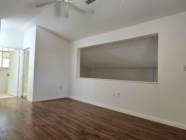 3204 Glenmoor Dr 3204, West Palm Beach FL 33409
