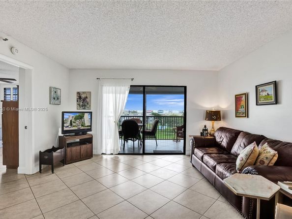 2215 Cypress Island Dr 707, Pompano Beach FL 33069