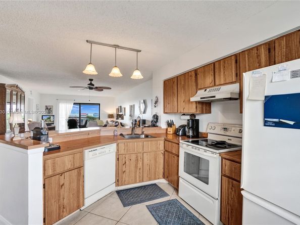 2215 Cypress Island Dr 707, Pompano Beach FL 33069